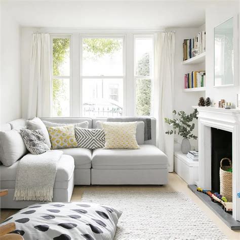 21 Lovely Small Living Room Layouts Home Decoration And Inspiration Ideas