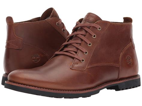 Timberland llc is an american manufacturer and retailer of outdoors wear, with a focus on footwear, which is often known colloquially as timbs. it is owned by vf corporation. timberland hommes tb0a