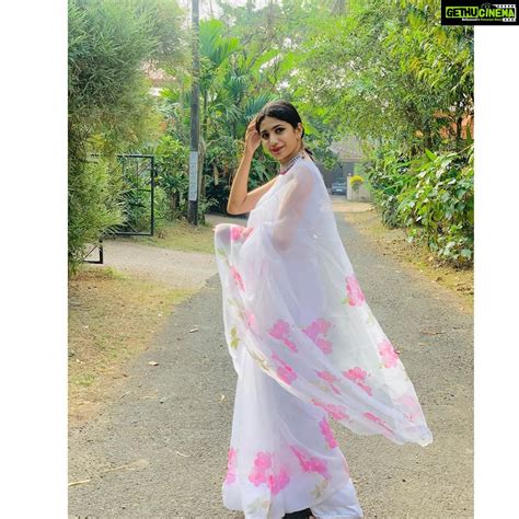 Deepa Thomas Instagram Extremely Obsessed With This Saree Organza Saree By Varnudais