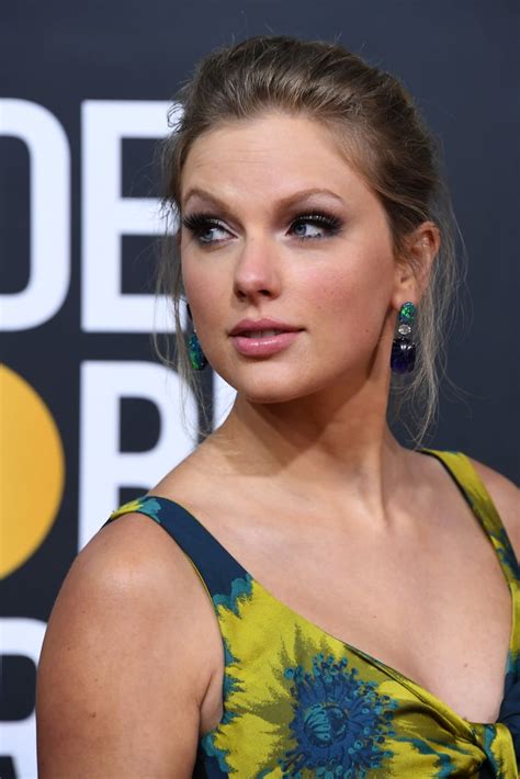 Taylor Swifts Hairstyle Without Bangs At Golden Globes 2020 Popsugar