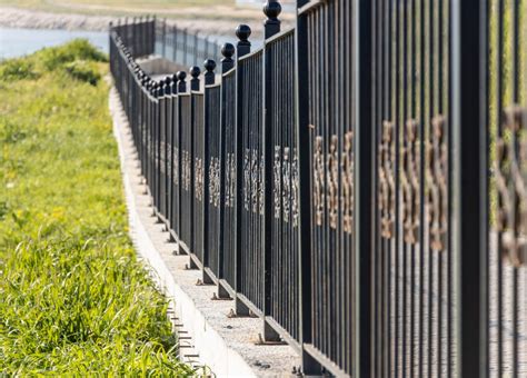 Aluminum Fences Pros And Cons Pittsburgh Fence Co Inc