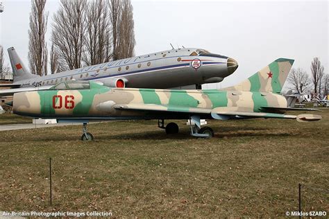 Aviation Photographs Of Sukhoi Su 7b Abpic
