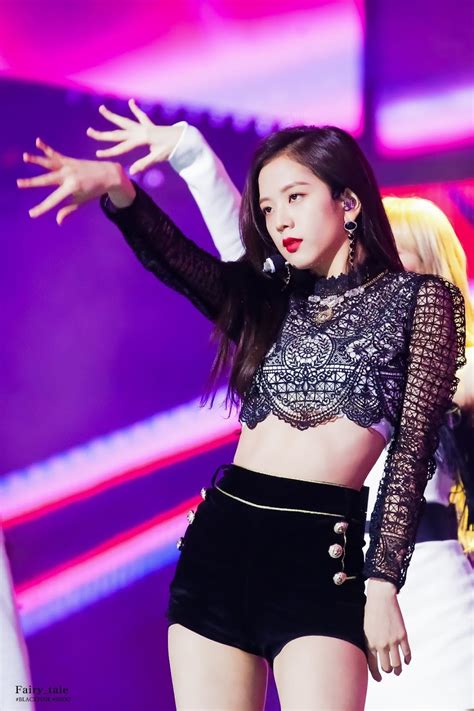 Times Blackpink S Jisoo Looked Hot Af In Short And Cropped Outfits