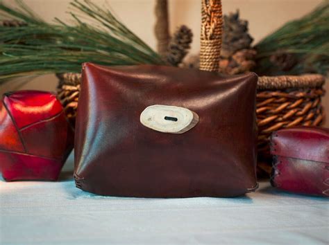 Handmade Leather Accessories Briefcases And Shoulder Bags