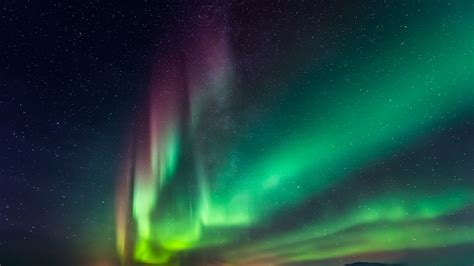 Northern Lights In The Night Sky Tonight How To See The Aurora