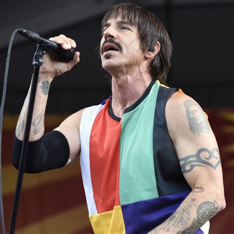 Red Hot Chili Peppers Anthony Kiedis Hospitalized Shows Canceled E