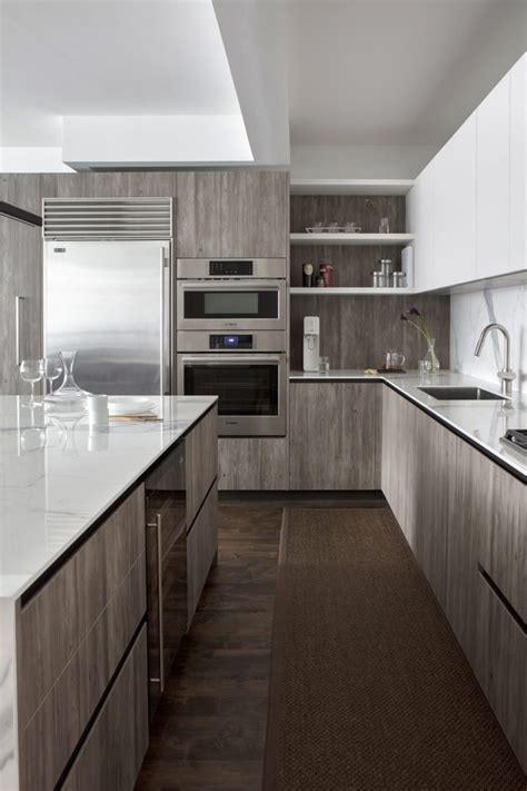 We offer a personalized experience. Downtown Manhattan NYC Modern Kitchen | Cesar NYC Kitchens