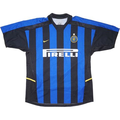 Despite expensive, inter got poor results in the domestic league (two wins, three draws and a loss in derby). Vendita Retro Maglia Inter Milan 2002/2003 Blu poco prezzo