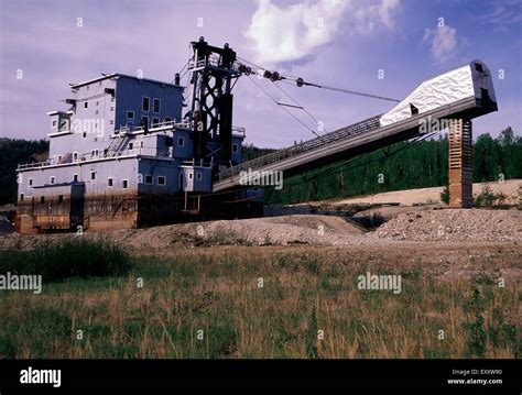 Historic Gold Dredge Hi Res Stock Photography And Images Alamy