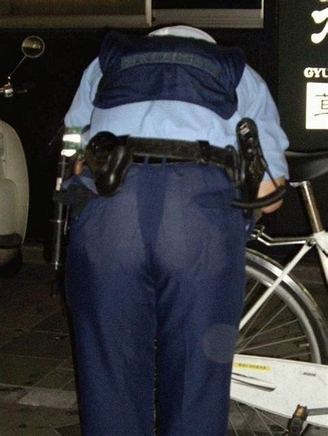 本当に可愛い中年警察官のお尻触りたいなぁ～～ 男性警察官 メンズユニフォーム 警察官