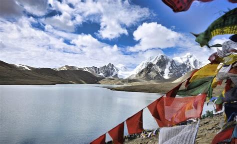 Top niezwykłych miejsc do odwiedzenia w Sikkimie na wakacje życia OEN PL