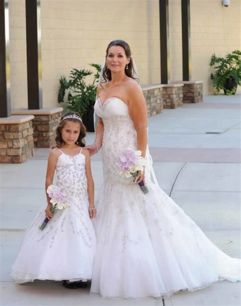 Mother And Daughter Matching Wedding Outfits For An Unforgetable