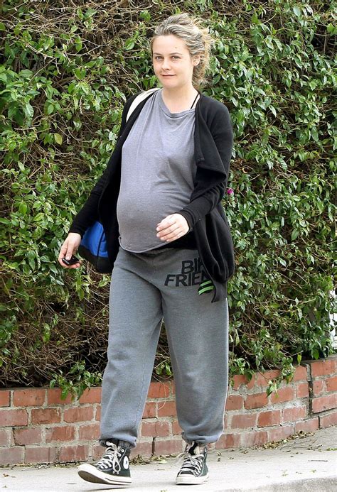 Famous Celebrity Pregnancies Baby Bump Hall Of Fame