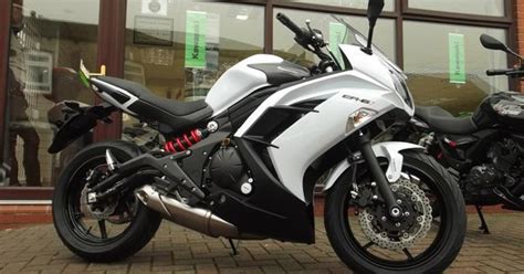 Also Gorgeous In White With Red Shocks Kawasaki Ninja 650r Er6f