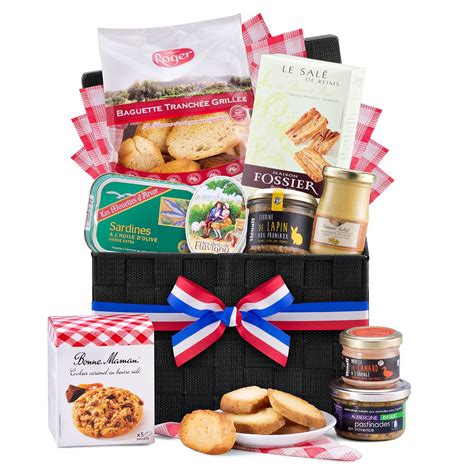 Our handmade liverpool hampers and gift baskets make the perfect gift idea and include many award winning foods and beverages. French Gourmet Gift Picnic Hamper | Gourmet gifts, Gourmet ...