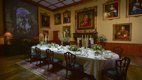 Families can talk about how similar downton abbey the movie is to downton abbey the tv series. With The 'Downton Abbey' Experience, A Chance To Live It ...