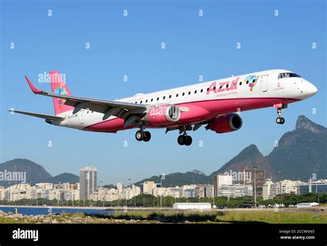 Azul Brazilian Airlines Embraer 195 Landing At Rio De Janeiro Santos