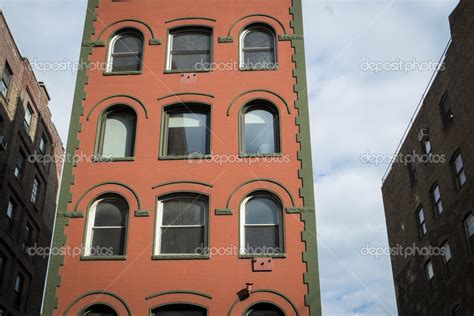 Red Brick Apartment Building New York City — Stock Photo © Robertcrum