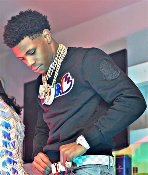 A boogie wit da hoodie arrested on gun and drug charges. Music Artists image by ︎𝕋𝕣𝕒𝕤𝕙 ︎ in 2020 | Rap wallpaper, Boogie wit da hoodie, Rappers