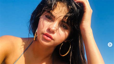 Selena Gomez Flaunts Cleavage In Sexy Bikini Instagram Pics Hollywood Life