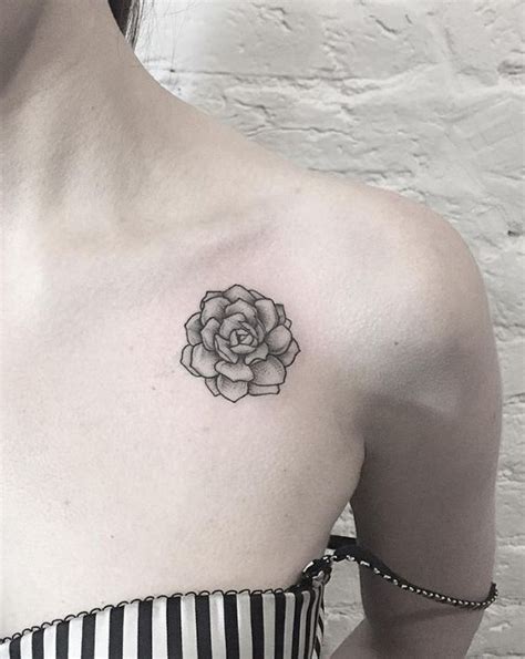 60 Charming Shoulder Tattoo Designs For Women Page 30 Of 61
