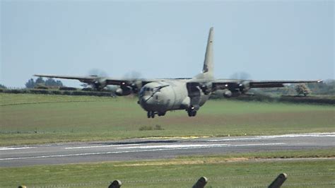 Raf C130 Hercules Landing At Prestwick Airport 2 Youtube