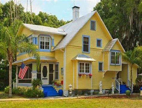 322020 fresh coastal home design ideas paint colors home bunch tips on choosing the right exterior paint colors for florida hottest exterior paint colors of 2018 consumer reports. Florida yellow historic cottage for sale | Best exterior ...