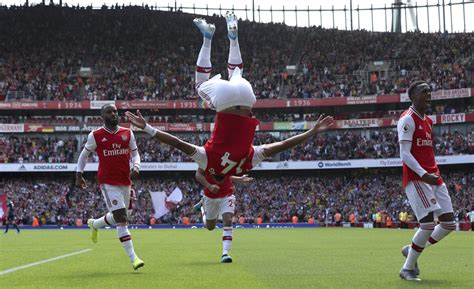 Arsenal Should Sell Pierre-Emerick Aubameyang | Arsenal Weekly
