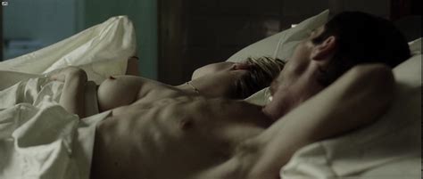 Nude Video Celebs Jennifer Jason Leigh Nude The Machinist