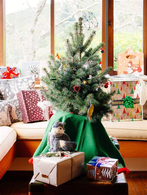 7 Proven Tips And Tricks To Make A Christmas Tree Last Longer