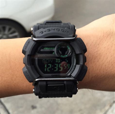 I definitely recommend it to anyone who wants the best value. G-Shock GD-400 Military Watch Review