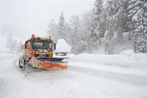 Weather Red Alert: Avalanches and Deep Snow Across Europe (Photos)