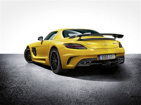 The last black series to date was the sls amg black series, launched in the spring of 2013. 2014 Mercedes-Benz SLS AMG Coupé Black Series Revealed