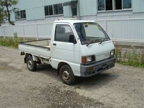 Picknbuy24 exports used cars all over the world. Daihatsu HIJET TRUCK , 1991, used for sale