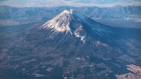 Hokkaido Kudasai Japans Active Volcanoes