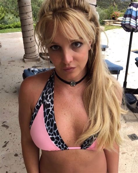 Britney Spears Crushes Instagram Showing Off Her Incredibly Ripped