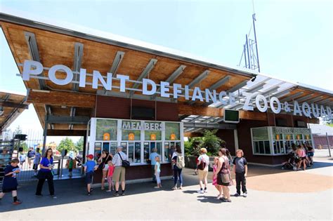 A Visit To Tacomas Point Defiance Zoo And Aquarium The Daring Gourmet