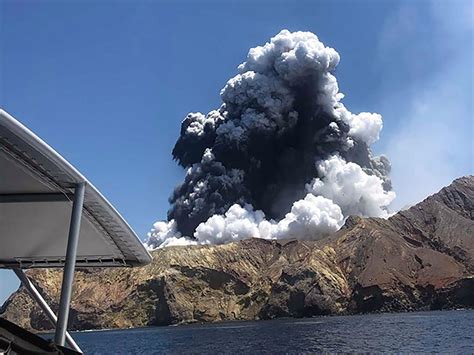 White Island Volcano Eruption Charges Laid Against 13 Parties News