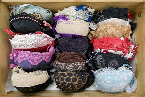 The 6 Most Basic Bra Rules You Probably Didnt Know Huffpost