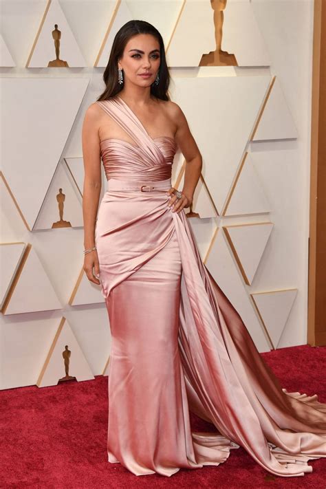 Mila Kunis 2022 Academy Awards At The Dolby Theatre In Los Angeles 03