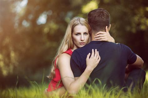 Lessons To Learn From Couples In Polyamorous Relationships