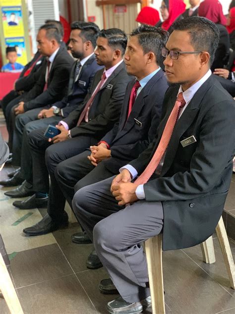Perhimpunan rasmi sekolah & taklimat pengawas thn 4,5 & 6. SK. KOPOK, PASIR GUDANG: Perhimpunan Rasmi Sekolah Guru ...