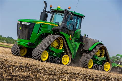 John Deere Unveils New Four Track 9rx Series Tractors Croptecbuzz