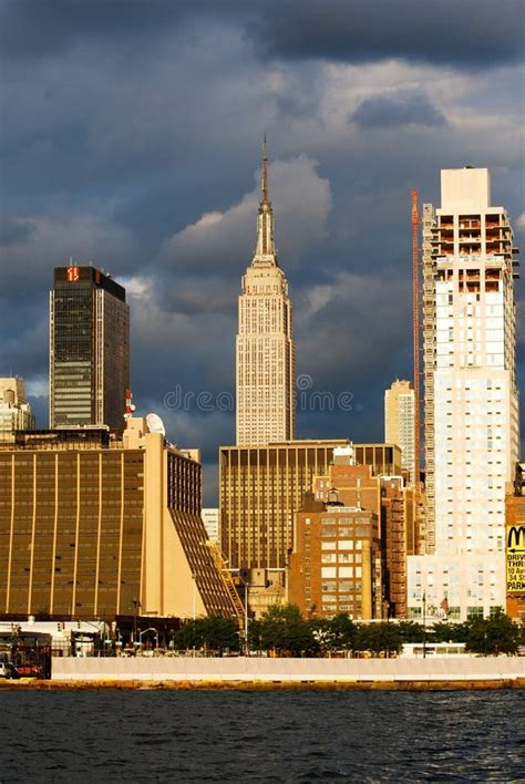 Manhattan Skyline With Empire State Building Over Hudson River Nyc