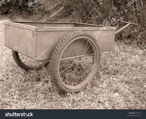 Old Wheelbarrow Stock Photo 897234 Shutterstock