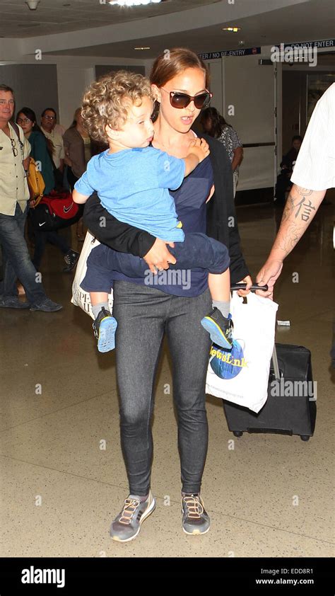 Natalie Portman And Her Son Aleph Portman Millepied Arrive At Los