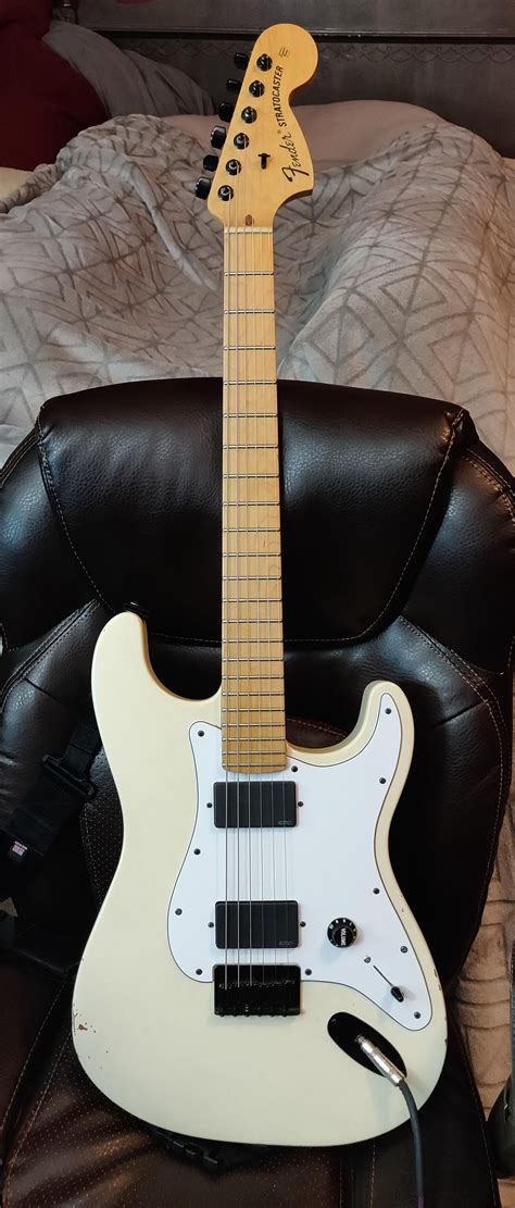 My Fender 2010 Jim Root Strat Flat White W Maple Fretboard Cool