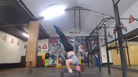 Perfect Form Strict Handstand Push Ups Youtube