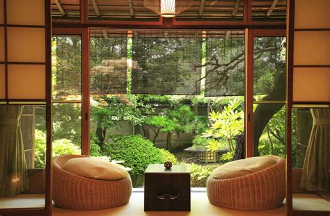 Interior design concept of majlis based on a combination of modern classics, oriental style and modern. 77 Desain Ruang Keluarga Minimalis (Terbuka, Lesehan ...