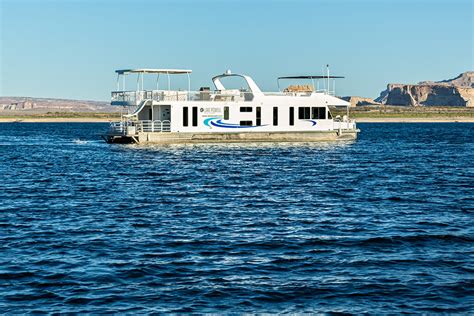 Excursion Luxury Houseboat Rental Lake Powell Resorts And Marinas Wahweap Az And Bullfrog Ut